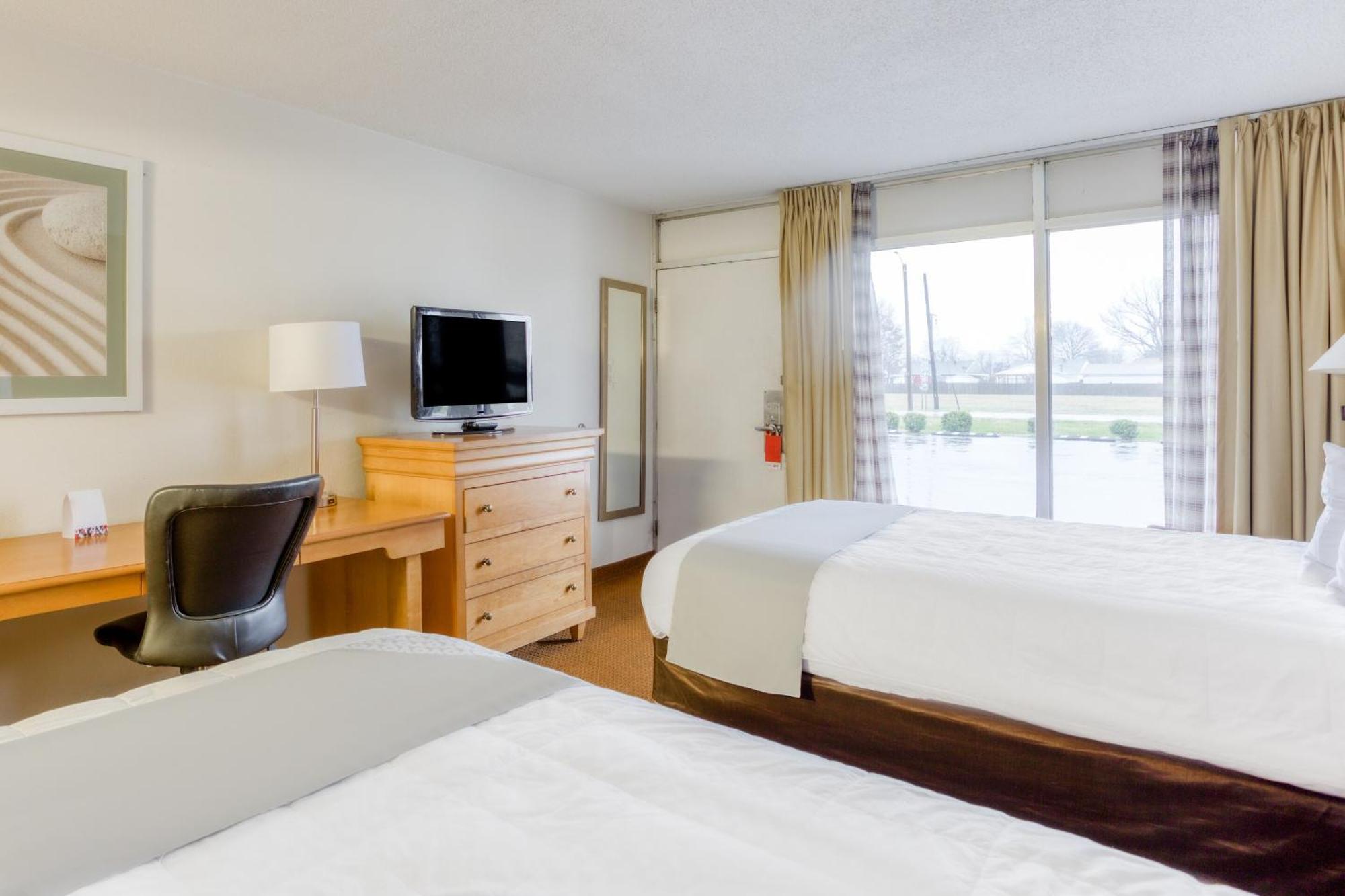 Oyo Townhouse Owensboro West Hotel ภายนอก รูปภาพ