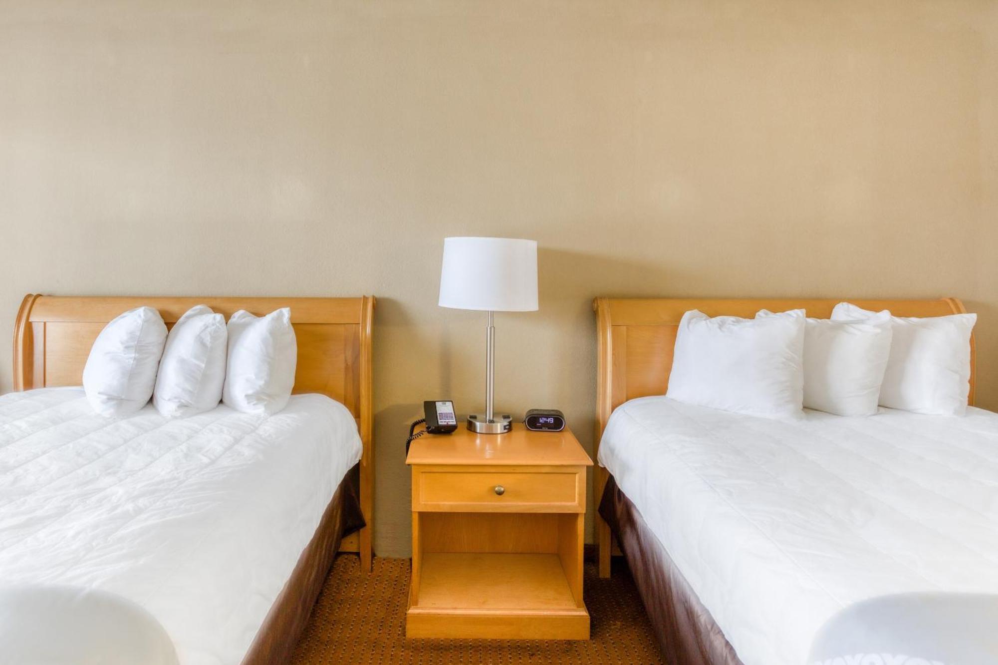 Oyo Townhouse Owensboro West Hotel ภายนอก รูปภาพ